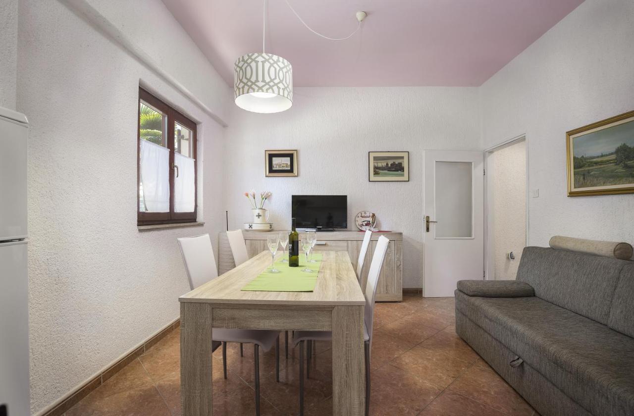 Karmelo Appartment Davorka Rovinj Kültér fotó